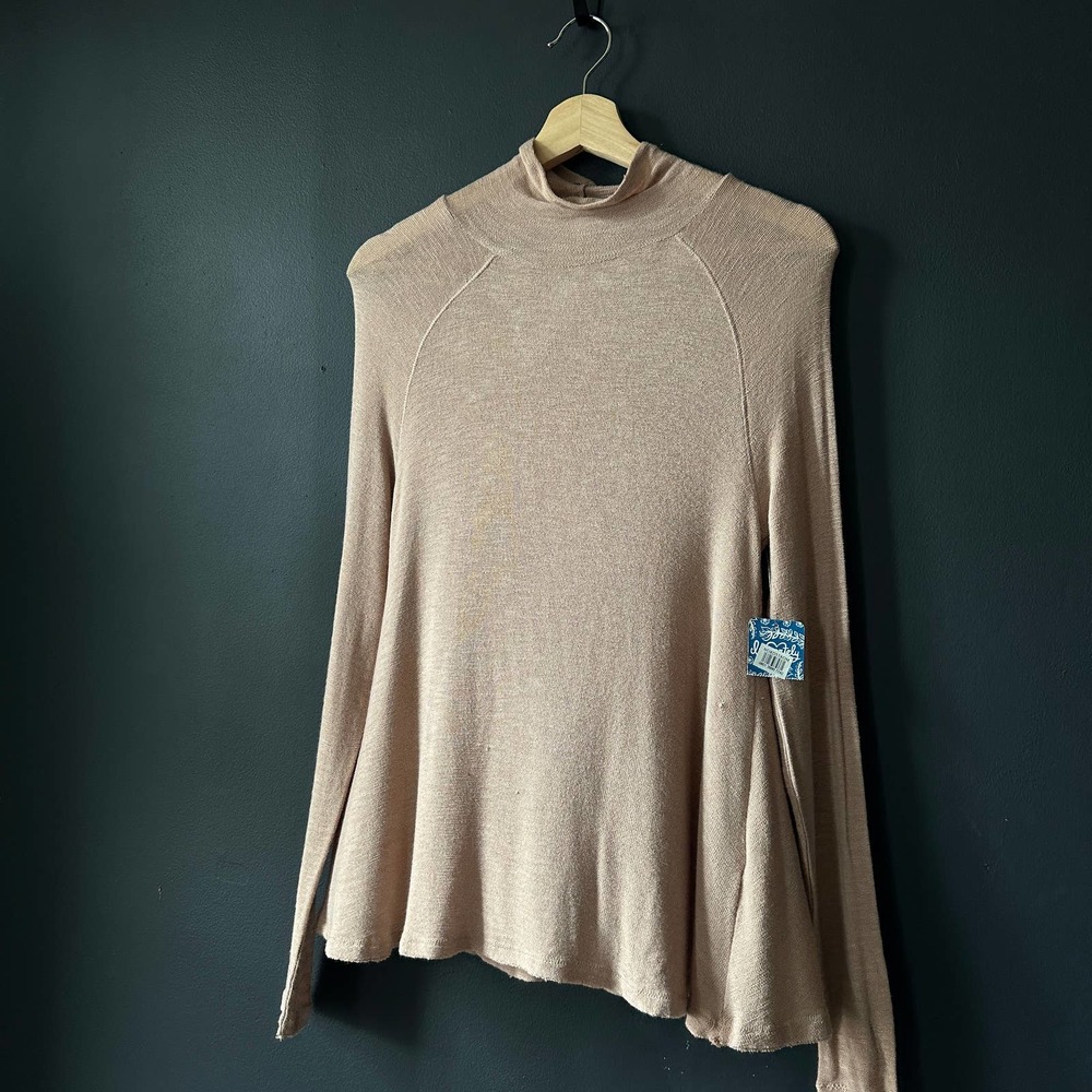 Intimately Free People Almond Weekend Snuggle Turtleneck NEW Small - Picture 10 of 11